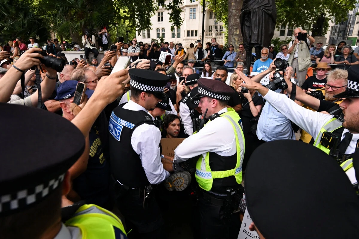 U Londonu uhapšeno 150 osoba, izašli na proteste nakon što je palestinska organizacija proglašena terorističkom